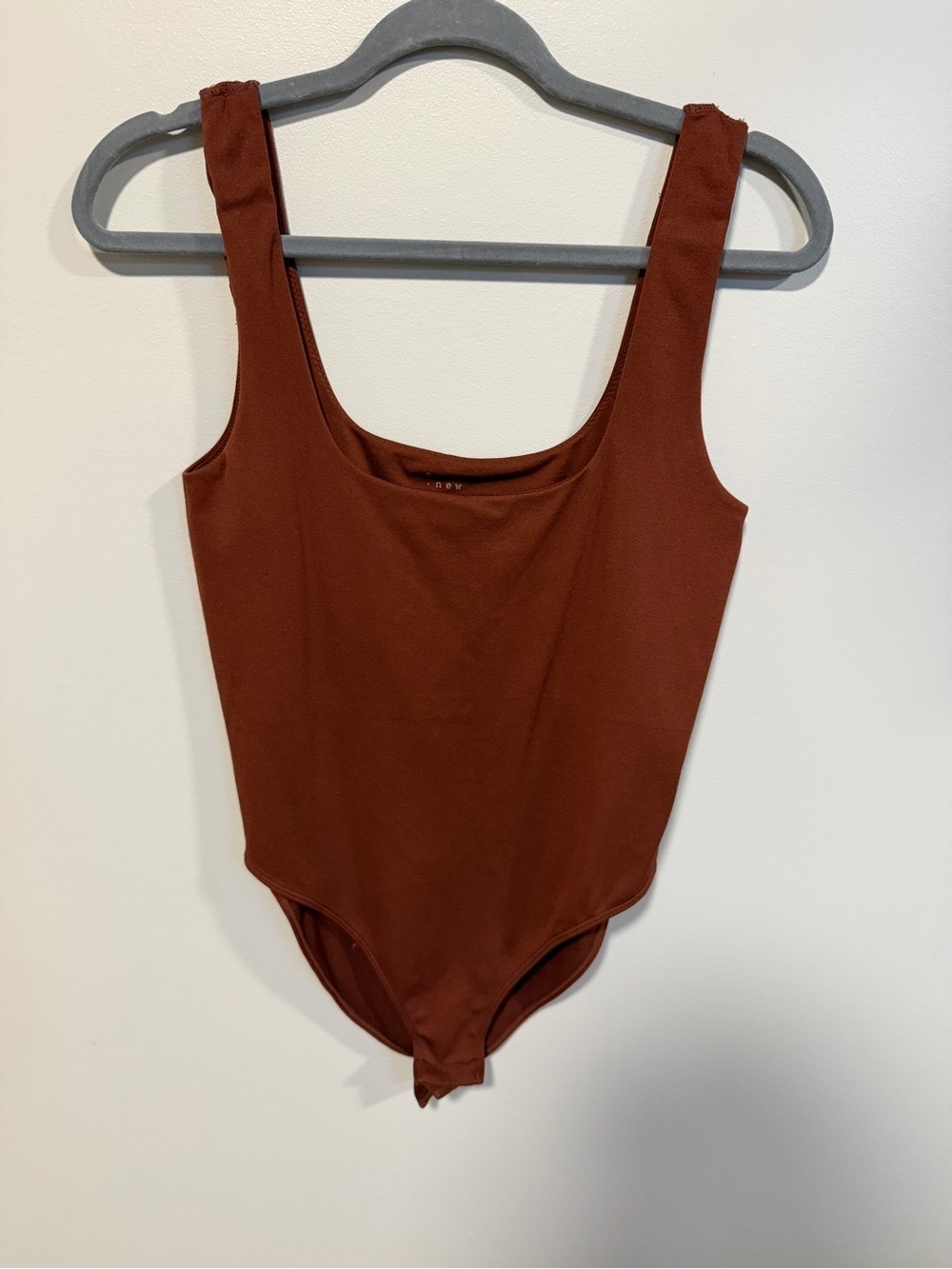A New Day Brown Bodysuit Size Large Scoop Neck Sleeveless Stretch Fitted NWOT